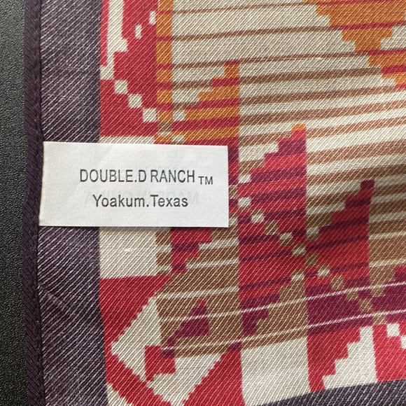 Double D Round Up Scarf - Picture 4 of 6